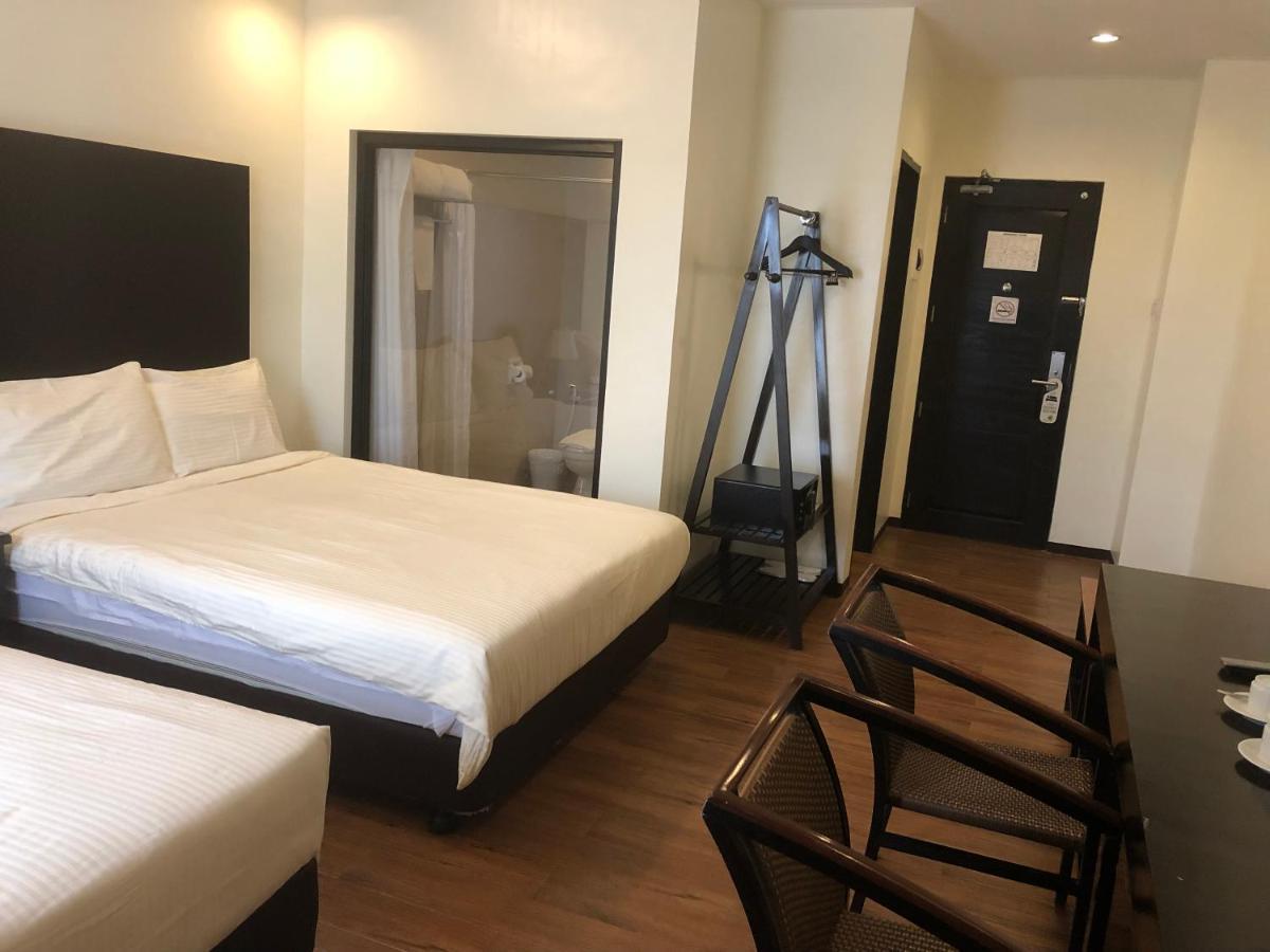 Pina Suites Ormoc Bagian luar foto